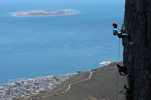 Città del Capo: esperienza di discesa in corda doppia dalla Table MountainCittà del Capo: esperienza di discesa in corda doppia sulla Table Mountain