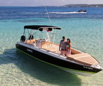 San Andres: Private San Andres Bay Tour by Luxury Speedboat