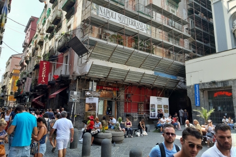 Neapel: Spanische Viertel und unterirdischer Rundgang durch NeapelSpanische Viertel und Neapel unterirdische Tour auf Englisch