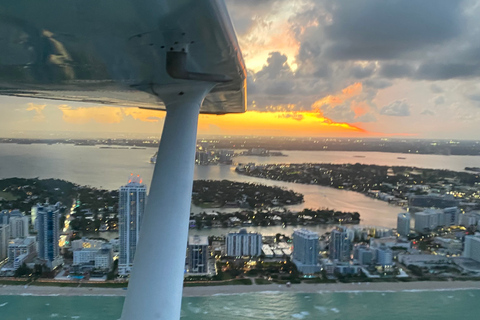 Miami: South beach Private Flight Tour 30- minutes