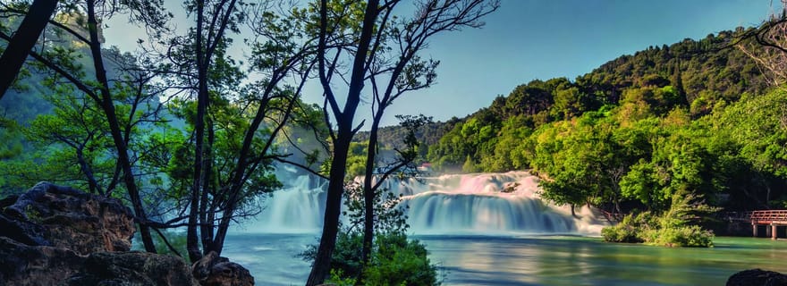 Visite privée des chutes de Krka au départ de Split avec dégustation de vin et déjeuner
