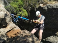 Arrábida, experiencia guiada de espeleología + Rapel - Housity