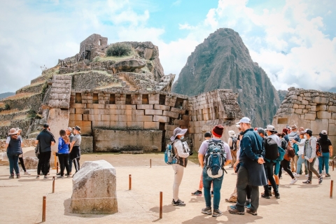 Aguas Calientes: Machu Picchu-ticket, bus en privégidsPrivérondleiding naar Machu Picchu vanuit Aguas Calientes
