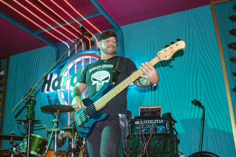 Nächtliche Stadtrundfahrt durch Cancun und Live-Musik-Nacht im Hard Rock