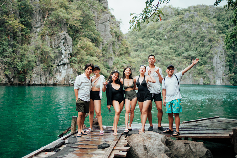 Coron: Private Island-Hopping Tour on a Yacht or SpeedboatPrivate Speedboat Tour