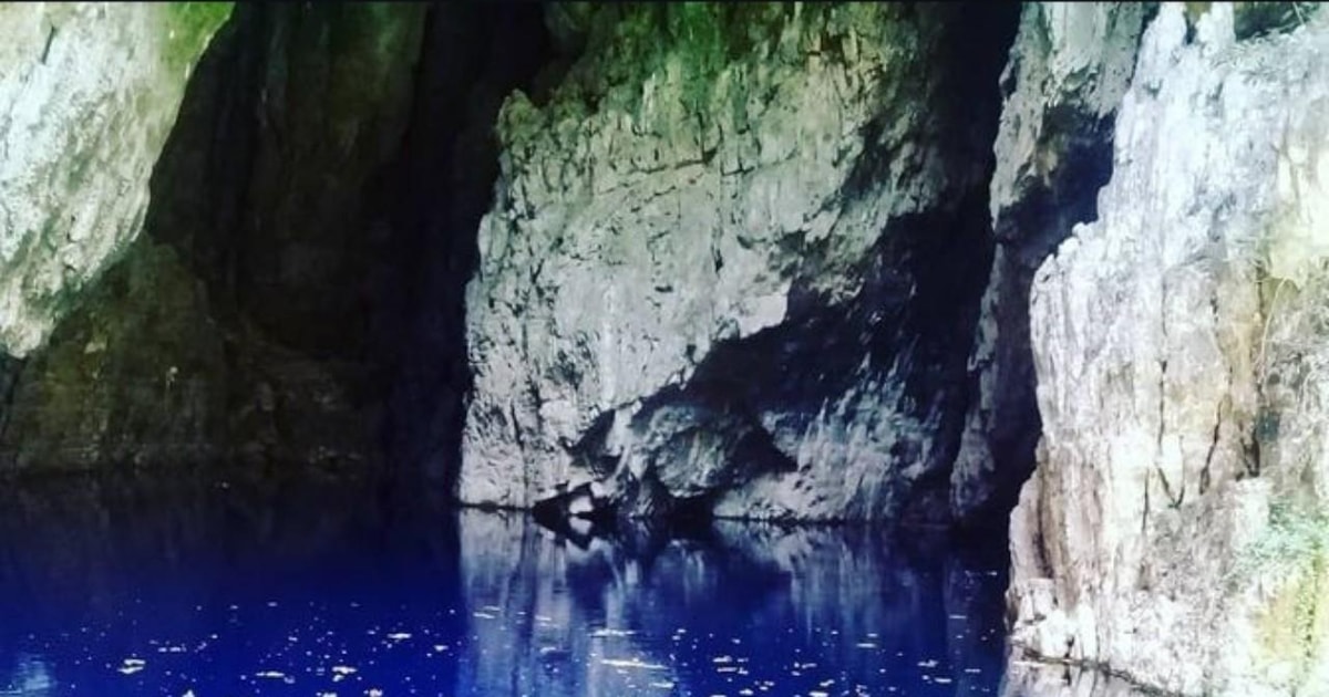 Chinhoyi Caves Zimbabwe Explorers GetYourGuide chinhoyi-caves-zimbabwe-explorers-getyourguide