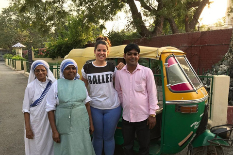 Tuk Tuk tour of Taj Mahal & Local Agra Standard Option