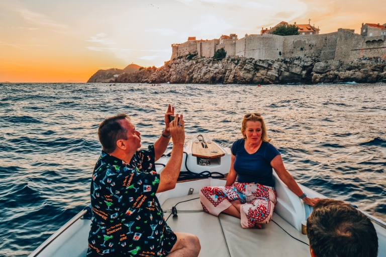 Dubrovnik: Crucero privado en barco al atardecer con vino y cerveza