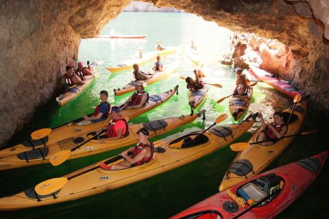 Da Las Vegas: Emerald Cave Kayak Tour con prelievo in navetta
