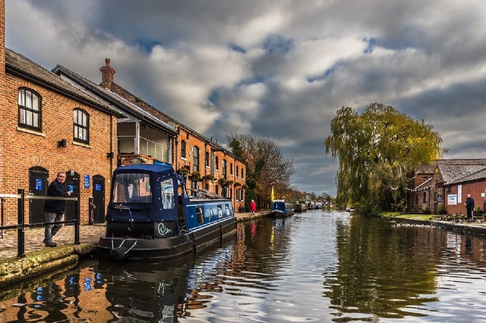 Burscough: Sightseeing Canal Cruise | GetYourGuide