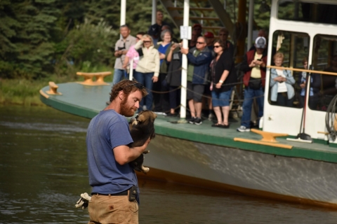 Fairbanks: Riverboat Cruise and Local Village Tour