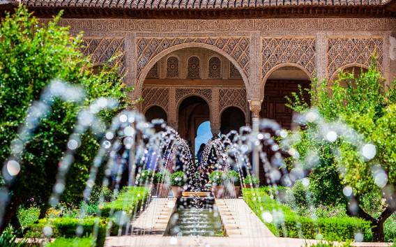 Granada: Alhambra mit Nasridenpalästen Ticket & Audioguide