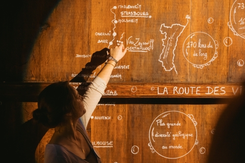 Gertwiller: Wine Cellar Tour with Wine Tasting and Snacks Tour in French