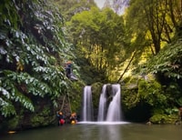 Sao Miguel，Caliroes峡谷体验 - Housity