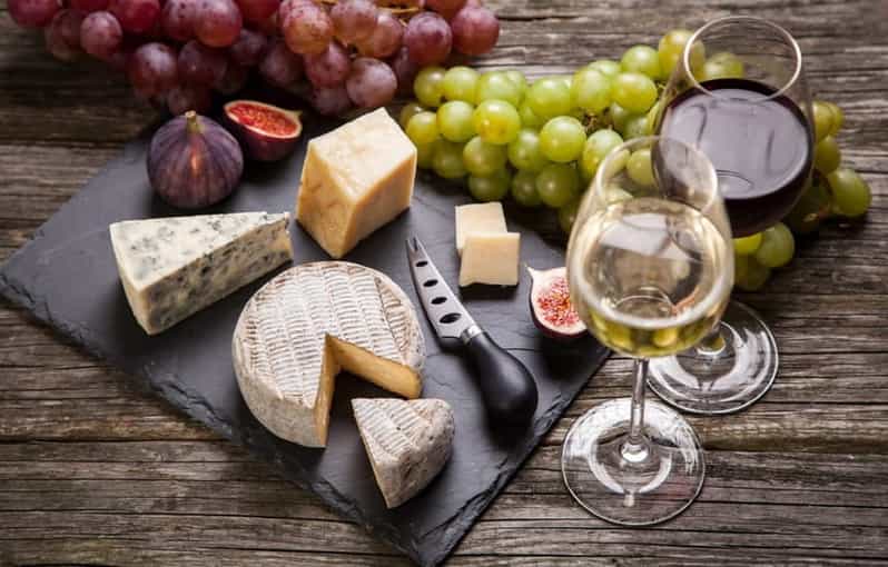 Rotterdam: Cheese and Wine Harbor Cruise