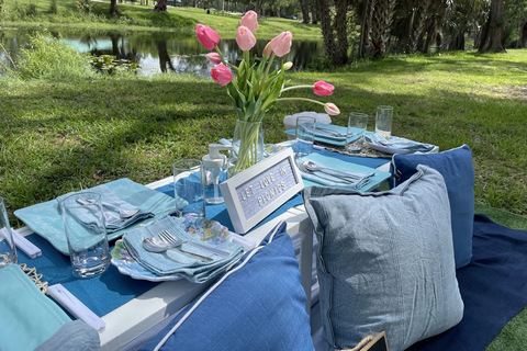 Prova la tranquillità con un picnic al parco Pedrick Pond