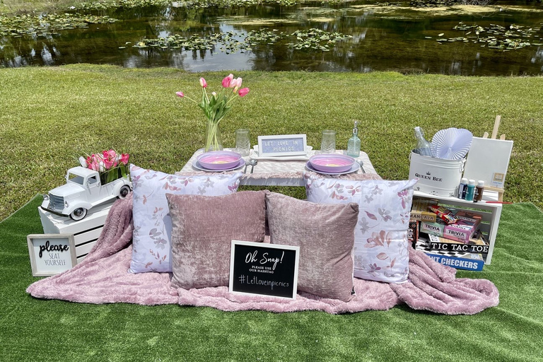 Prova la tranquillità con un picnic al parco Pedrick Pond