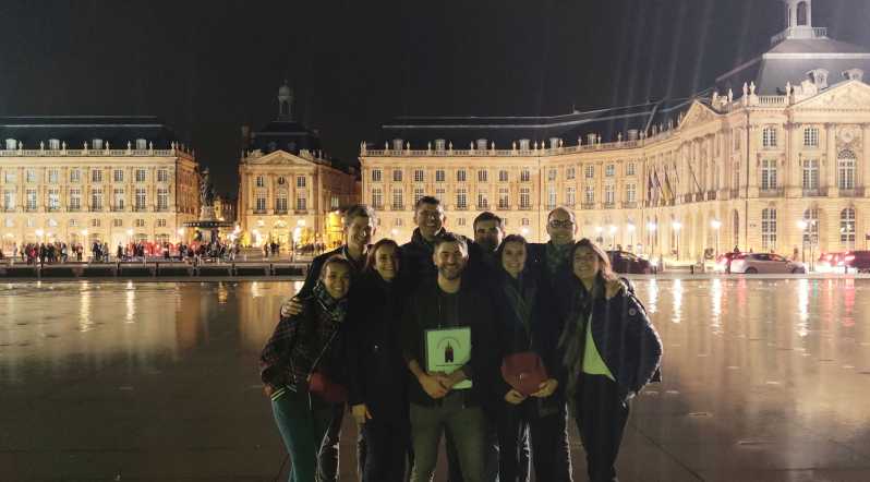 Bordeaux: Nighttime Highlights Walking Tour