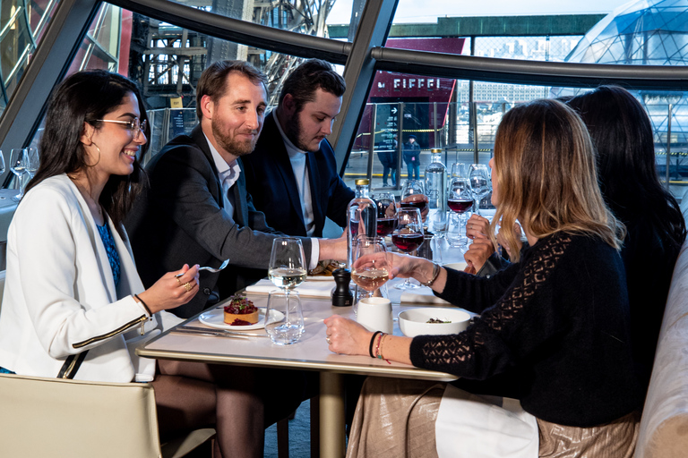 Paris: Almoço de 3 pratos na Madame Brasserie da Torre Eiffel 12:00Menu Madame com Bebidas - Centro de Restaurante