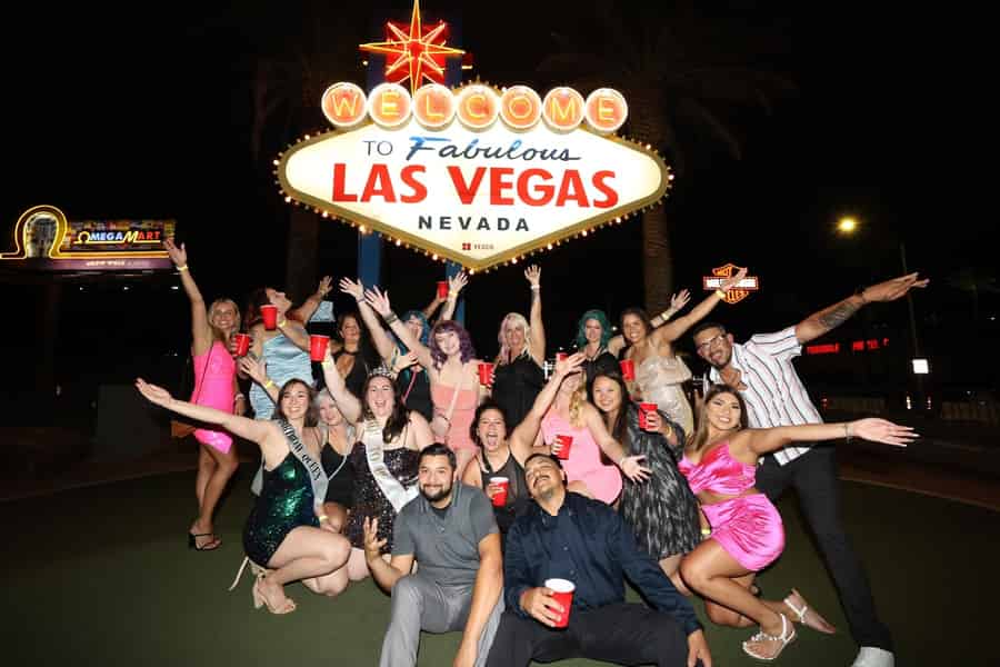 Las Vegas: Club Crawl mit dem Party Bus und kostenlosen Getränken. Foto: GetYourGuide