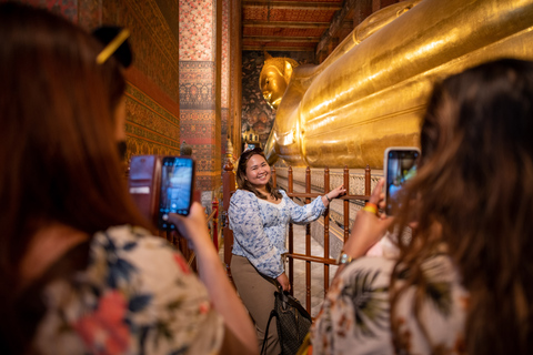 Bangkok: Tour guidato a piedi del Wat Pho e del Wat ArunTour per piccoli gruppi in inglese