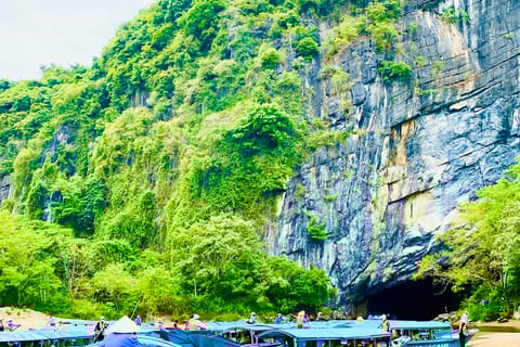 Hue: Guided Day Trip to Phong Nha Cave/Paradise Cave Tour
