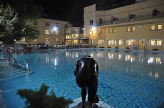 Budapest : Billet pour une journée complète aux bains thermaux Lukács