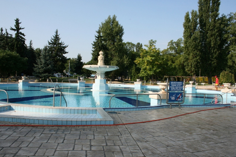 Budapest: Palatinus Spa &amp; Pools Full-Day Admission