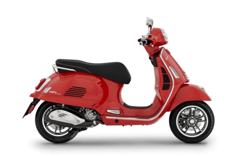 Lucca: 1 Day Vespa and Scooter Rental Scooter Rental