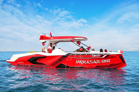 Dubai: Private Luxury Boat with Sightseeing Tour