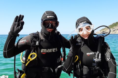 Sesimbra: Beginner Scuba Dive in the Ocean