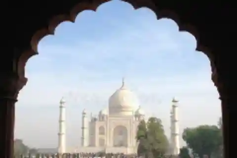 Private Sunrise Tajmahal & Agra Fort Tour