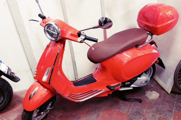 Lucca: 1 Day Vespa and Scooter Rental Scooter Rental