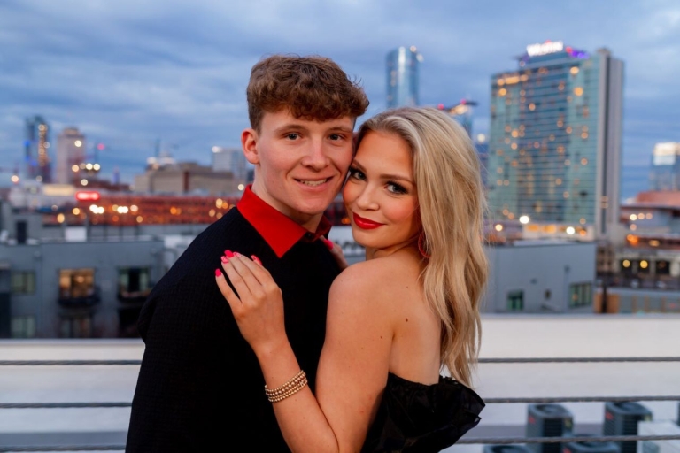 Nashville : Photoshoot romantique pour couples avec champagne