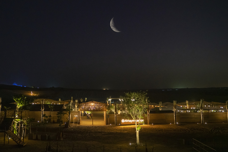 Experiencia en tienda en safari en el desierto de DubáiSafari por el desierto y campamento VIP de lujo