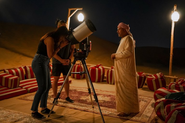 Experiencia en tienda en safari en el desierto de DubáiSafari por el desierto y campamento VIP de lujo