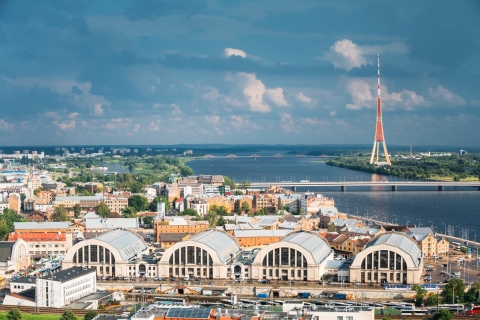 Riga: Central Market and Food Tasting Tour