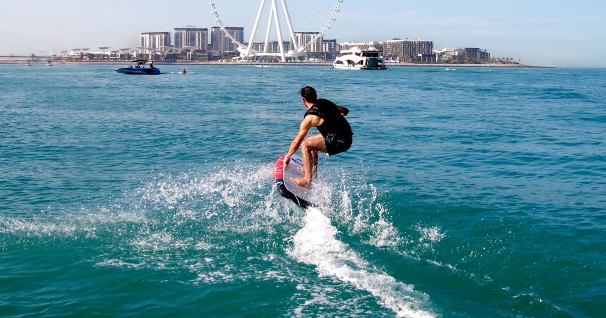 Dubaï Location de planches de surf Efoil ou Hydrofoil électrique