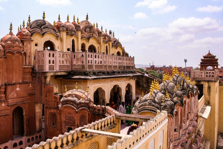 Jaipur: Heritage Walk and Photography Tour with Chai