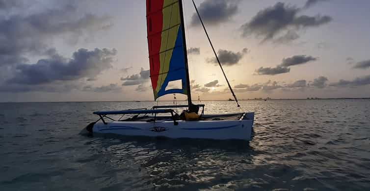 Miami: Intimate Sailing in Biscayne Bay w/ Food and Drinks photo 7