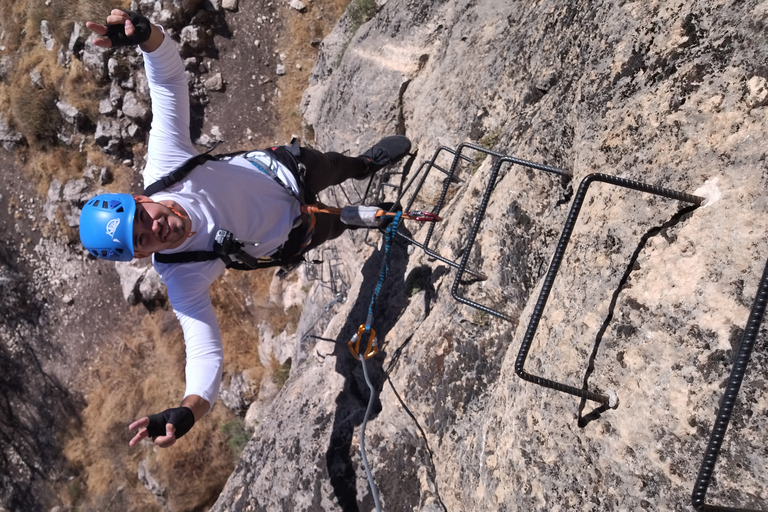 Granada: Via Ferrata Moclín mit Transfers