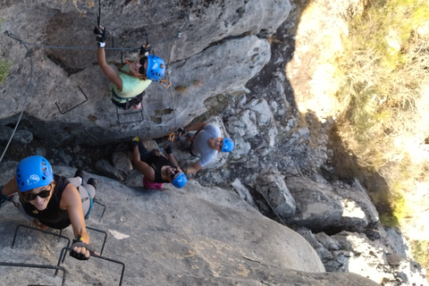 Granada: Vía Ferrata Moclín con Traslados