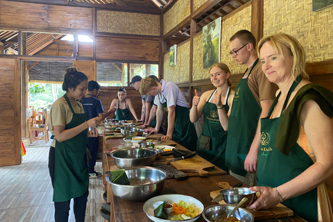 Ubud: Balinese Cooking Class at an Organic FarmVegetarian or Vegan Option