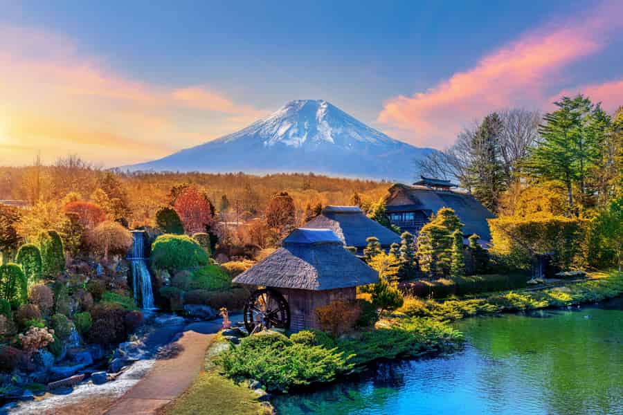 Tokio: 6 malerische Orte am Fuji – Yamanaka-See, Oshino Hakkai. Foto: GetYourGuide