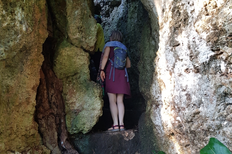 Zanzíbar: Excursión a pie por las Cuevas y Cámaras de Esclavos de Mangapwani
