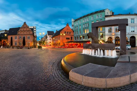 Historic Myths & Legends Evening Walking Tour