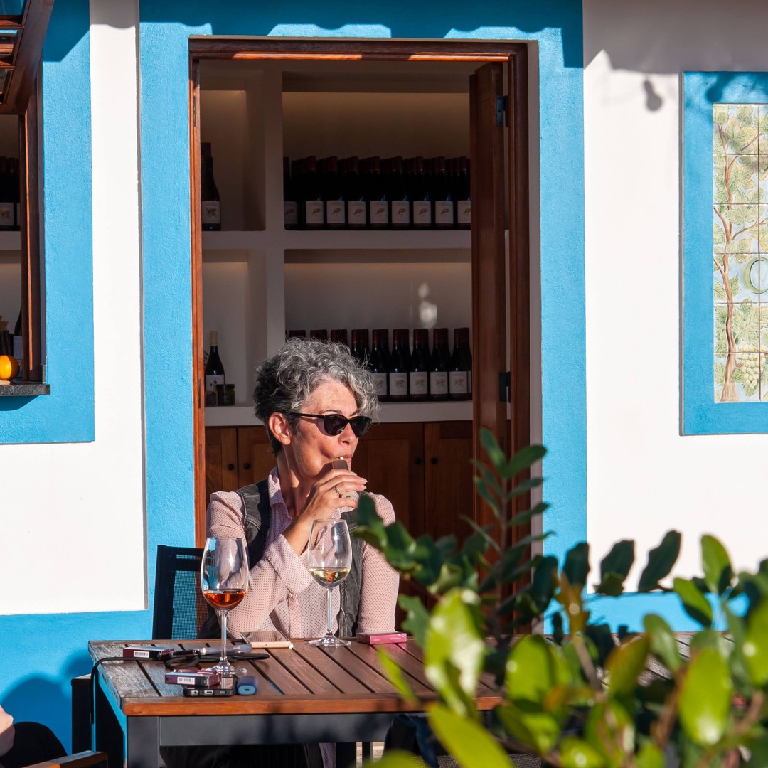 Colagem de mídia