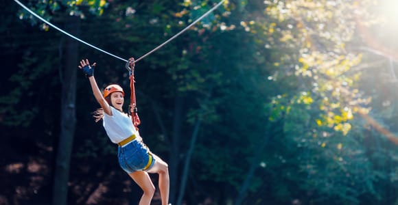 Von Antalya aus: Koprulu Canyon Rafting und Zip Line Abenteuer