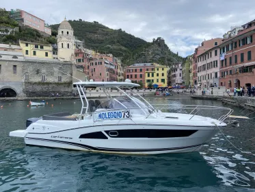 Ab La Spezia: 5 Terre Private Bootstour (Mittagessen und Getränke)