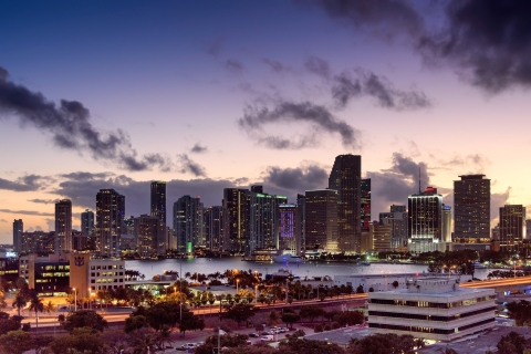 Miami: Private Sunset Sightseeing Airplane Tour